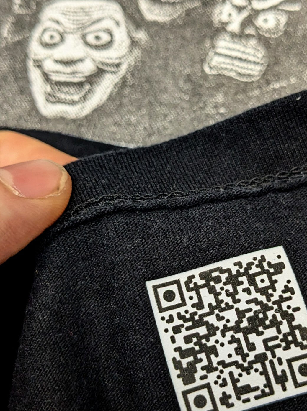 T-shirt Oni gang en réalité augmentée - Multiples tailles