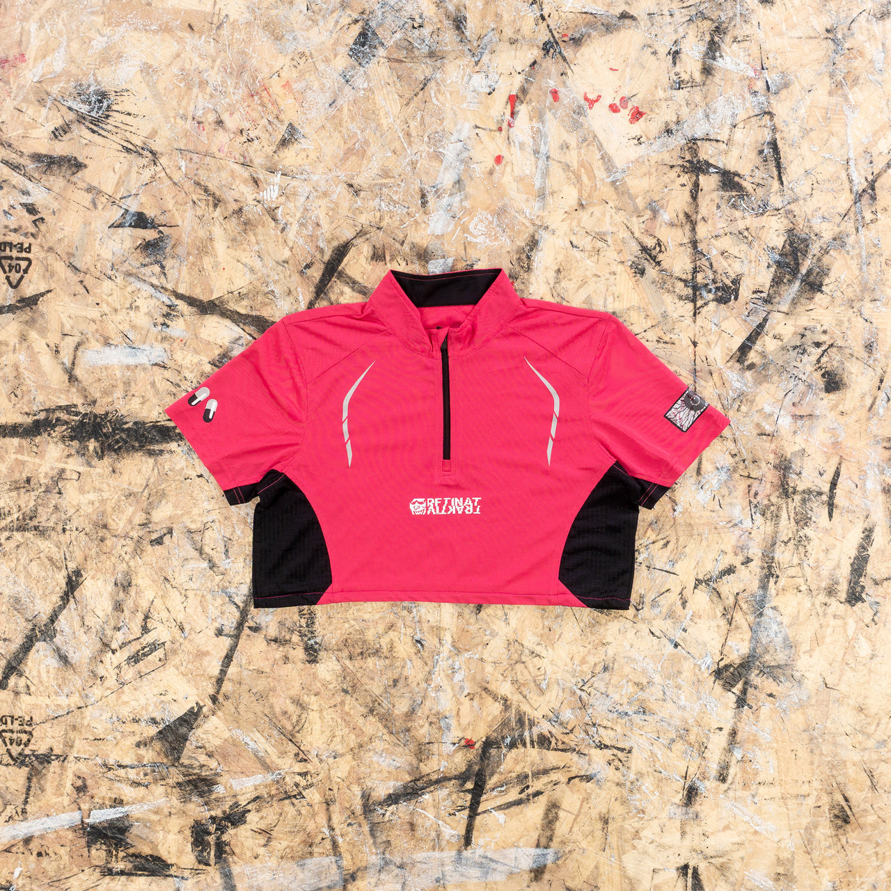 maillot de cycliste croppé futuriste et cyberpunk