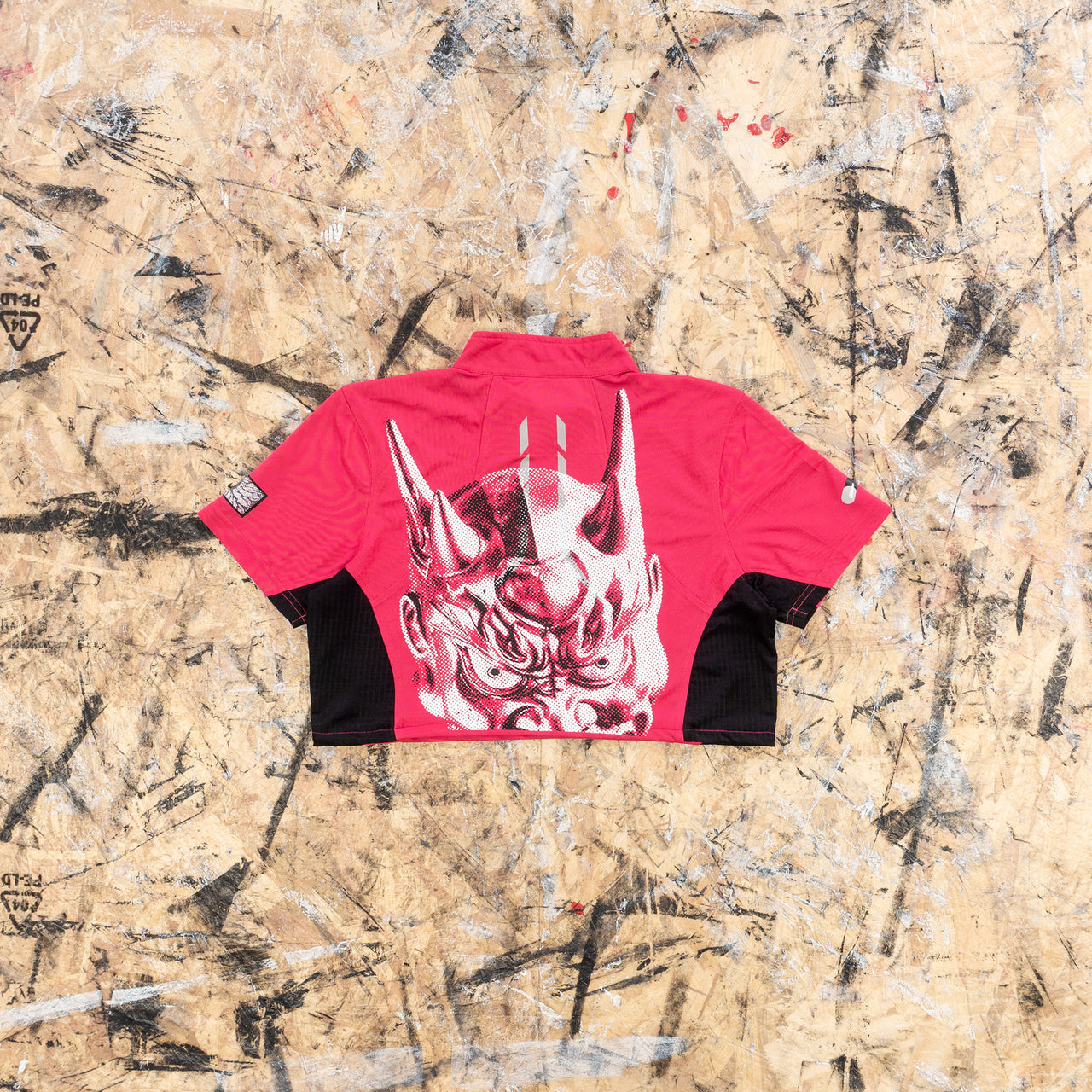 maillot de cycliste croppé avec masque de oni japonais