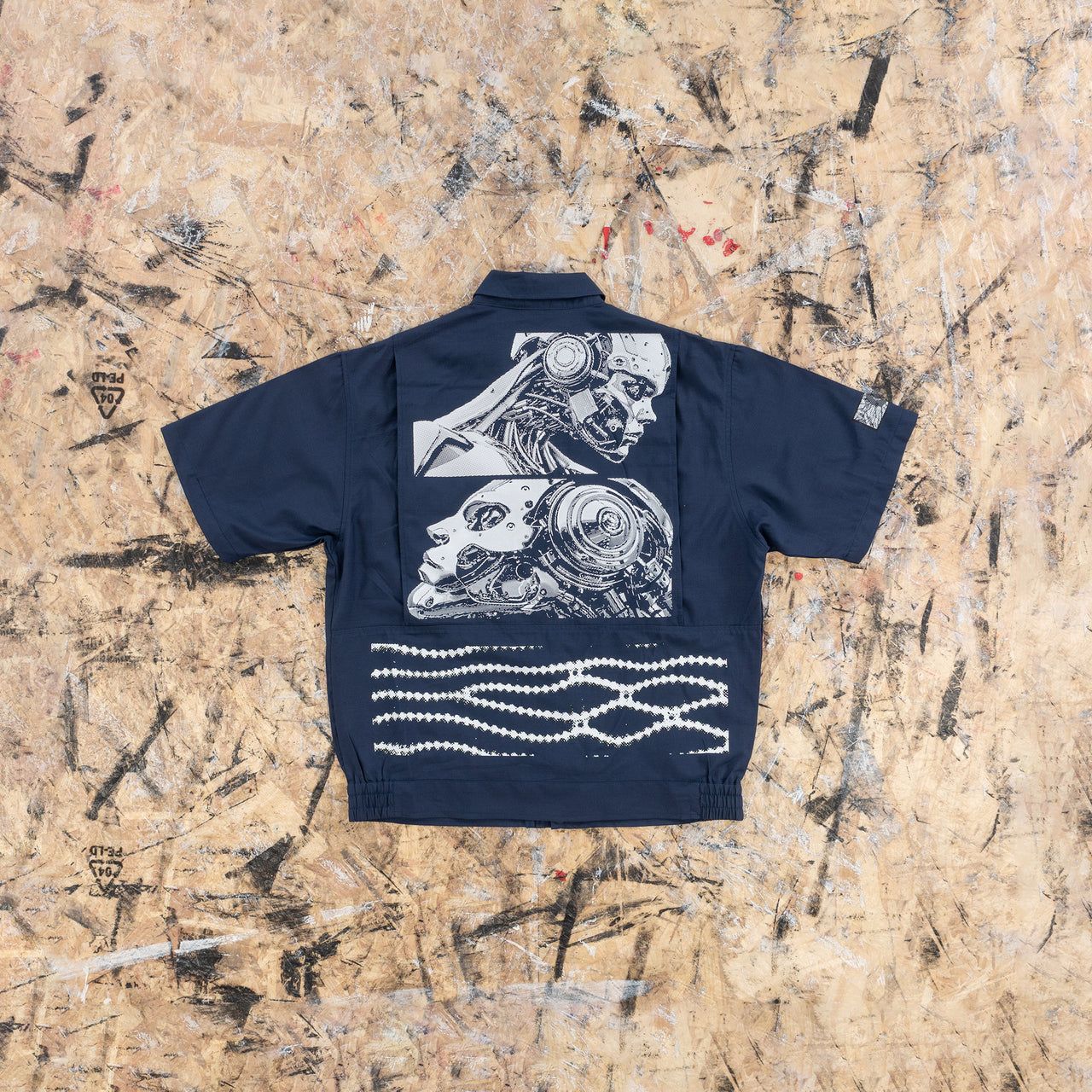 veste graphique workwear japonais avec visuels cyborg upcyclée